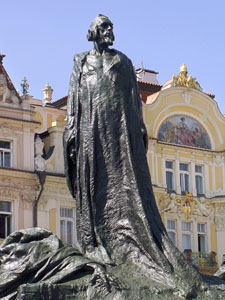 Das Jan-Hus-Denkmal in Prag. (Foto: epd-Bild/Kilian Kirchgessner)