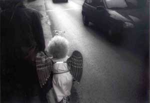 Engel auf Straße