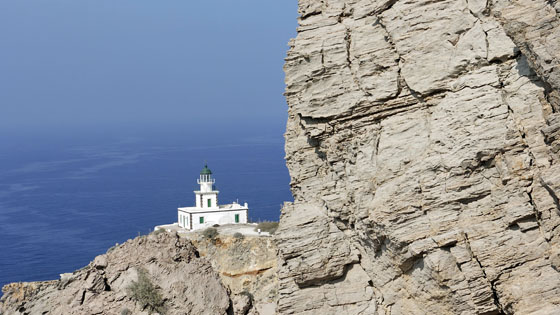 Leuchtturm auf der Insel Santorin, Griechenland