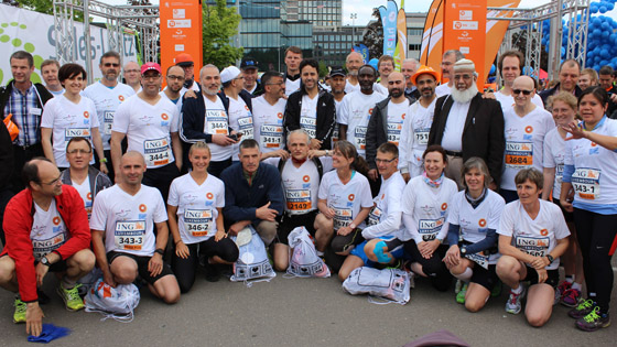 Teilnehmer des "Run for a United World" am Start 