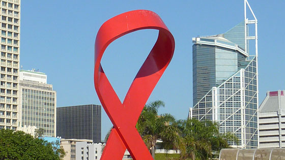 AIDS-Schleife als Mahnmal in Durban (Sdafrika)