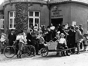 Das um 1909 errichtete Pfrtnerhaus war erste Anlaufstelle fr Hilfesuchende. (Foto:epd-Bild/Bethel)