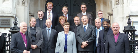 Die Meissen Kommission vor der Christuskirche in London