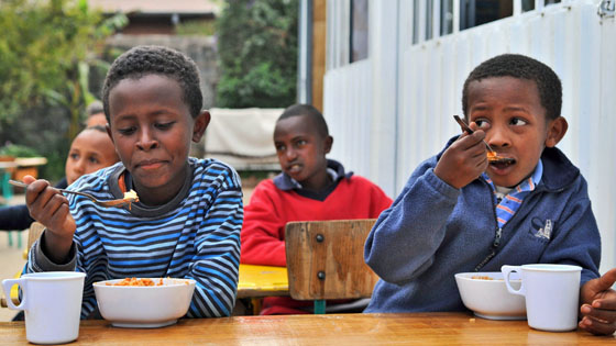 Schulessen in Addis Abeba, thiopien