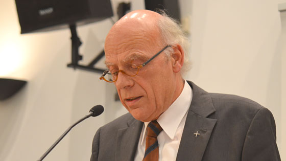 Bischof Gerhard Ulrich