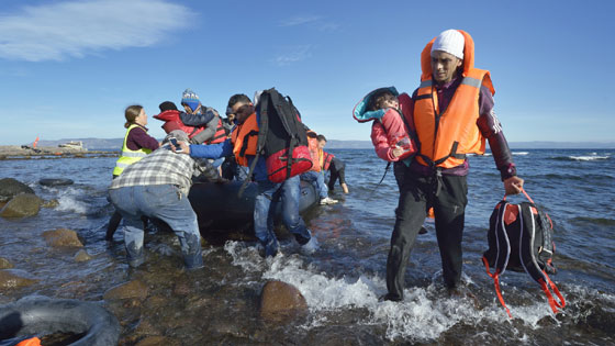 Flchtlinge landen auf der griechischen Insel Lesbos an. Foto: Paul Jeffrey/WCC