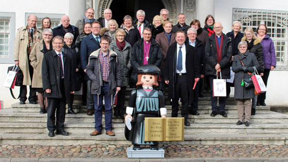 Delegation der Church of Sweden mit Playmobil-Luther