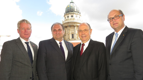 (v.l.n.r). Holger Schwannecke, Hans Peter Wollseifer, Nikolaus Schneider, Martin Dutzmann